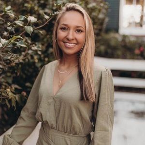 Meet your Posher, Marisa